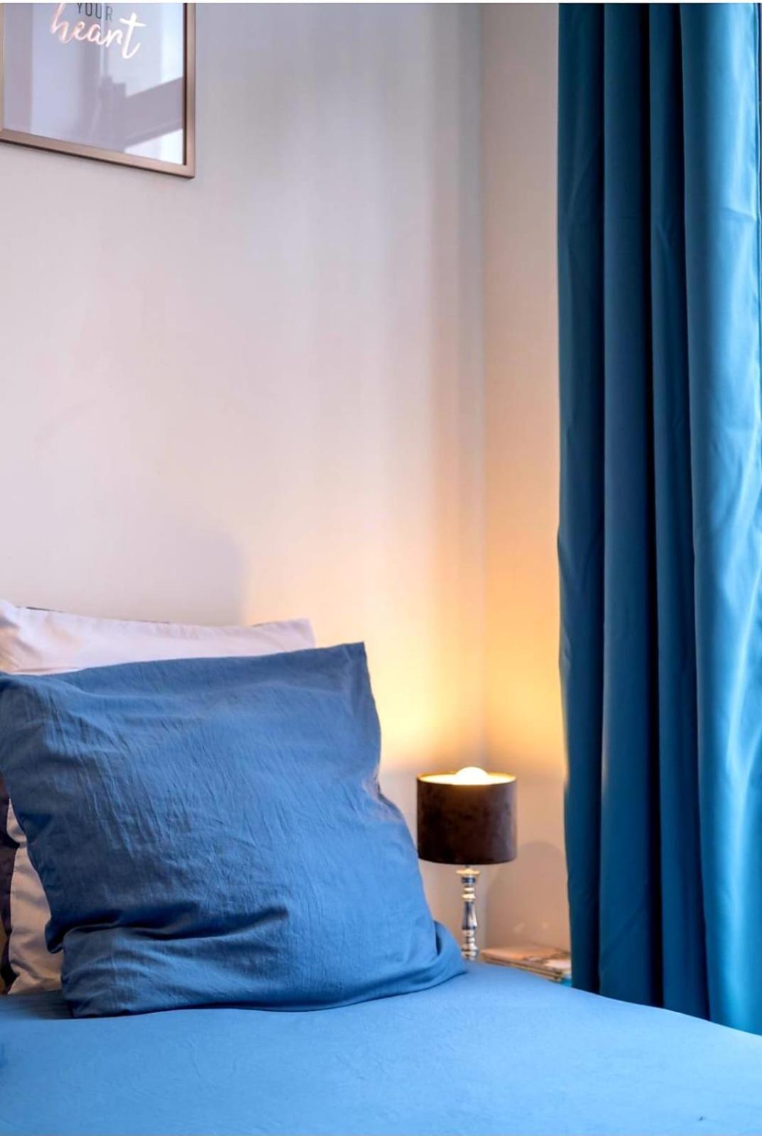Apartamento Entier 1 Piece Et Salle De Bain *